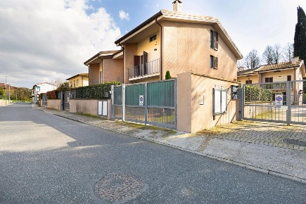 Foto Villa a schiera a Pisa Le Piagge di 230 m² con 6 locali in vendita