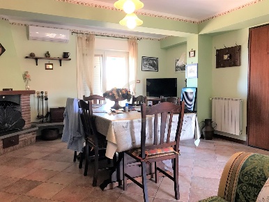 Foto Appartamento in via fiume 120, Belpasso Centro di 106 m² con 3 locali