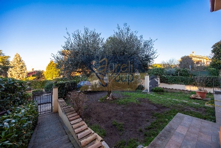 Foto Villa unifamiliare in Via Anagnina, Grottaferrata Morena di 161 m²