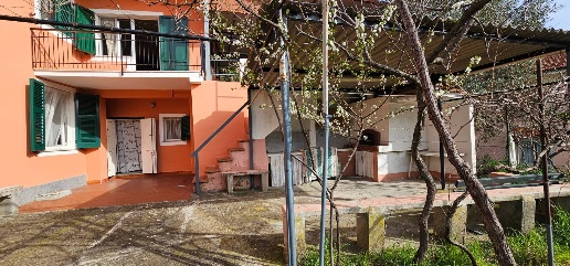 Foto Case semi ndipendenti in VIA 1 MAGGIO, Casarza Ligure Centro di 154 m²