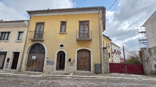 Foto Appartamento in via Vincenzo Palermo 11/13, Castelvetere sul Calore