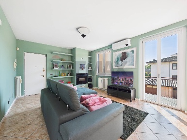 Foto Duplex in Via Barsanti 14, Cava Manara Tre Re Mezzana Corti di 189 m²