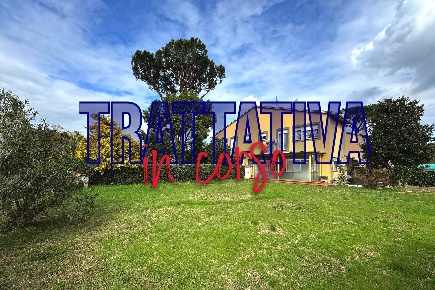 Foto Villa unifamiliare in Viale Alessandro Magno, Roma Casal Palocco