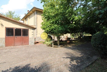 Foto Appartamento a Reggello Leccio di 102 m² con 4 locali in vendita