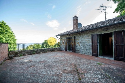 Foto Casa indipendente a Reggello Saltino di 145 m² con 5 locali in vendita