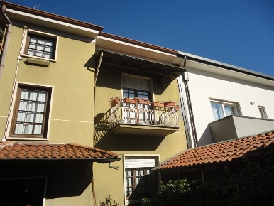 Foto Casa indipendente in Via Giusti, Giussano Centro di 250 m² in vendita