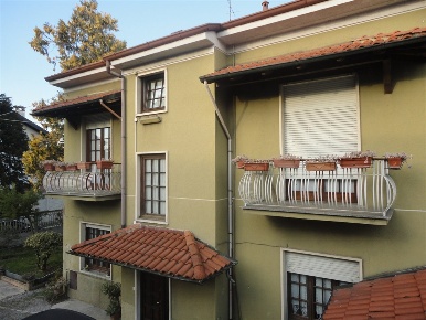 Foto Casa indipendente in Via Giusti, Giussano Centro di 250 m² in vendita