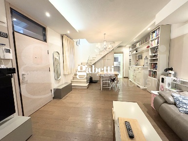 Foto Appartamento a Rimini Sant'Aquilina di 100 m² con 4 locali in vendita