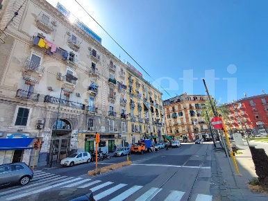 Foto Appartamento in Nazionale, Napoli Vasto di 100 m² con 3 locali