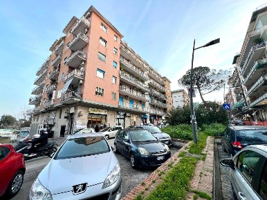 Foto Appartamento in nicolardi, Napoli Colli Aminei - Capodimonte di 100 m²