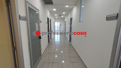 Foto Ufficio in Via santi cosma e damiano 20, San Nicola la Strada