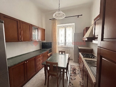 Foto Appartamento in Via Abruzzi 19, Grottaglie di 80 m² con 4 locali