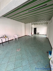 Foto Locale commerciale in Viale Mantova, Rimini Miramare - Rivazzurra