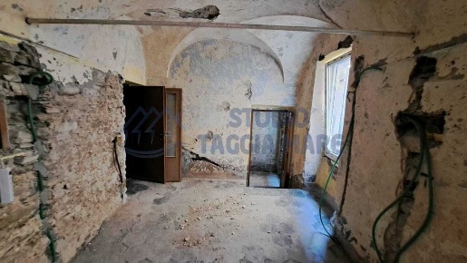 Foto Appartamento in Via Ponte, Badalucco Centro di 35 m² con 2 locali