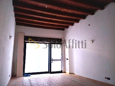 Foto Locale commerciale in Via Giovanni Giussani 2, Nova Milanese di 57 m²
