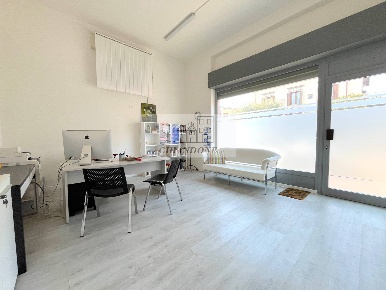 Foto Ufficio a Udine di 91 m² con 4 locali in vendita