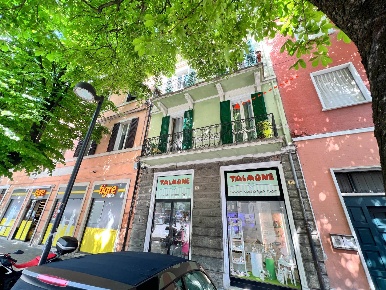 Foto Appartamento in PIAZZA GARIBALDI, Fabriano Centro di 75 m² in vendita