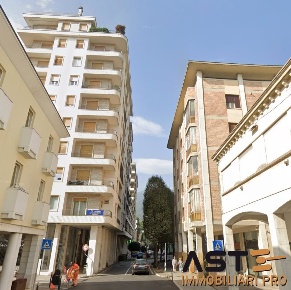 Foto Appartamento in Via Capitano Giuseppe Sella, Schio Centro di 100 m²