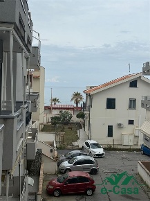 Foto Appartamento in VIA CARRARA, Spadafora Centro di 134 m² con 5 locali