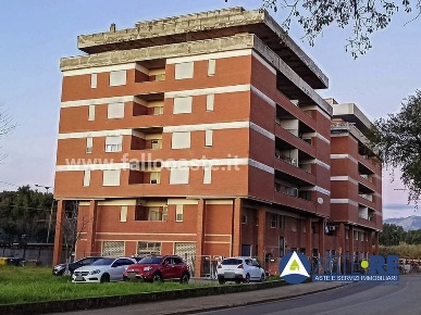 Foto Appartamento in V. Monti Lepini, Cisterna di Latina Centro di 144 m²