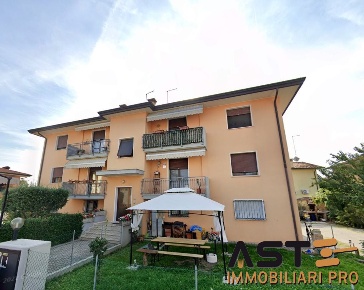 Foto Appartamento in Via Guaiane, Noventa di Piave Centro di 96 m²