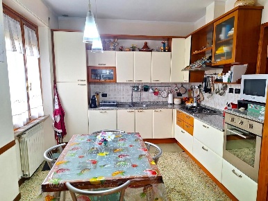 Foto Appartamento a Capannori Centro di 80 m² con 4 locali in vendita