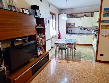 Foto Appartamento a Capannori Centro di 80 m² con 4 locali in vendita