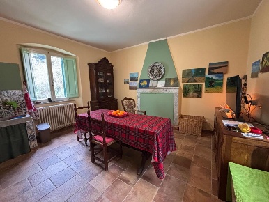 Foto Case semi ndipendenti a Massa San Carlo - Antona di 177 m² in vendita