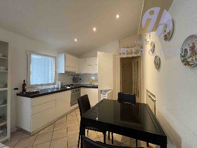 Foto Appartamento a Pietrasanta di 45 m² con 3 locali in affitto