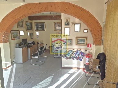 Foto Locale commerciale a Cascina Navacchio Nord - Zambra di 60 m²