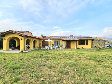 Foto Casa indipendente a Buggiano Borgo A Buggiano di 120 m² con 5 locali