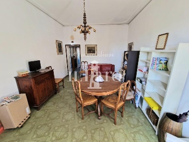 Foto Casa indipendente a Campi Bisenzio Il Rosi, Limite di 120 m²