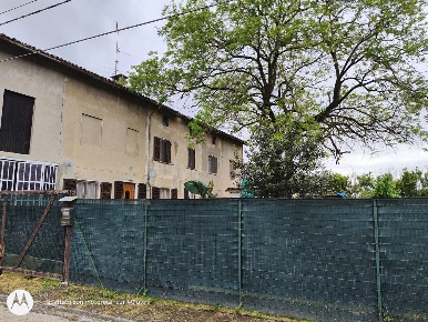 Foto Appartamento a Sale di 201 m² con 7 locali in vendita