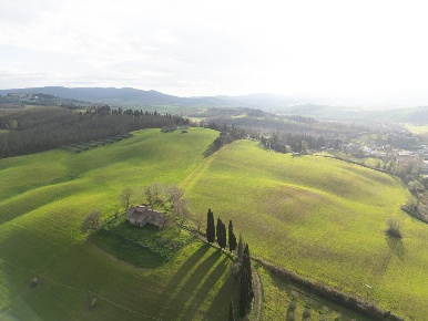 Foto Casale a Lajatico Centro di 452 m² con 11 locali in vendita