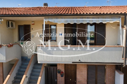 Foto Appartamento a Pontedera Gello, Pardossi di 64 m² con 3 locali