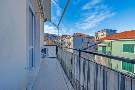 Foto Appartamento a Loano Centro con 2 locali in vendita