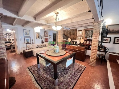 Foto Casa indipendente in Via XXIV Maggio, Comiso Centro di 240 m²