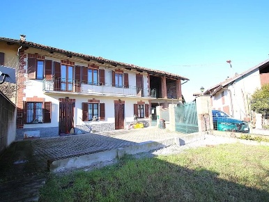 Foto Appartamento a Aramengo con 4 locali in vendita