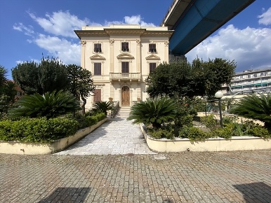 Foto Attico a Chiavari Caperana di 100 m² con 4 locali in vendita