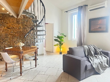 Foto Appartamento in via Giuseppe Garibaldi 7, Piombino Centro di 75 m²