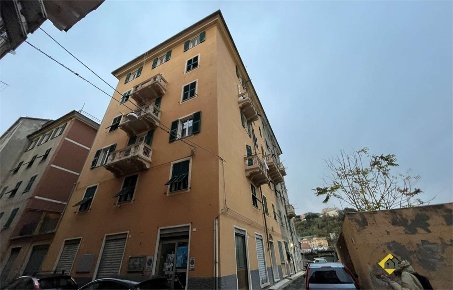 Foto Appartamento in Via Renato Quartini, Genova Rivarolo di 61 m²