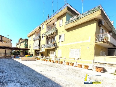Foto Appartamento a Ladispoli Centro Civico di 160 m² con 6 locali