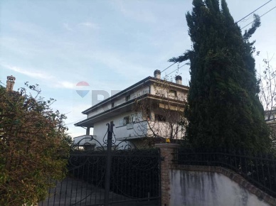 Foto Appartamento in Via Penne - Fraz. Ripattoni Superiore 12, Cepagatti