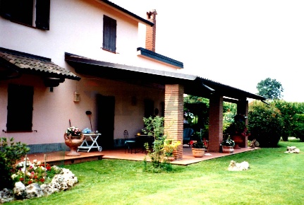Foto Villa unifamiliare in frazione Pantiara 2, Borghetto Lodigiano