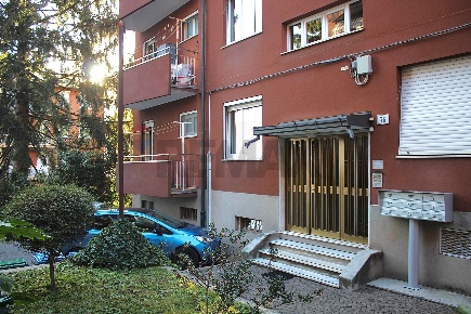 Foto Appartamento in VIA CANTOREGGIO 56, Varese Masnago di 85 m² in affitto