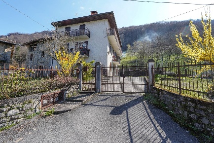 Foto Appartamento in Via madasco 3, Bracca Centro di 90 m² con 3 locali