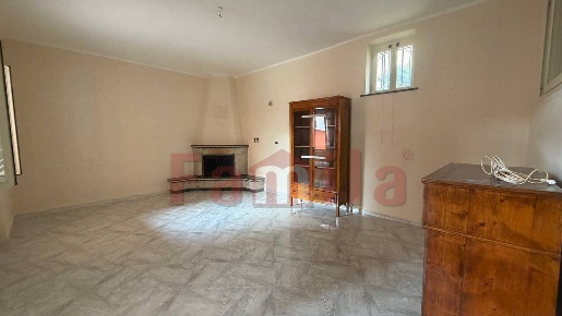 Foto Case semi ndipendenti a Avella di 170 m² con 5 locali in affitto