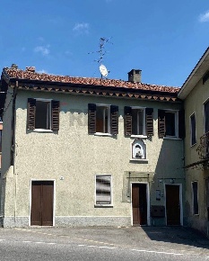 Foto Appartamento in Via Brioschi Ferrante 56, Besana in Brianza di 85 m²