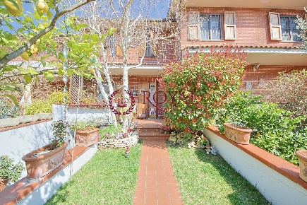 Foto Villa a schiera in Via delle beccherie, Collesalvetti Nugola di 100 m²