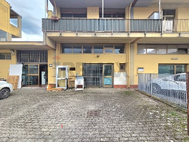 Foto Laboratorio in Piazza Silone 3, Figline e Incisa Valdarno Porcellino